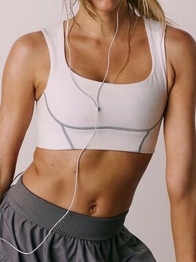 NWOT Free People Movement You’re A Peach White Sports Bra XL